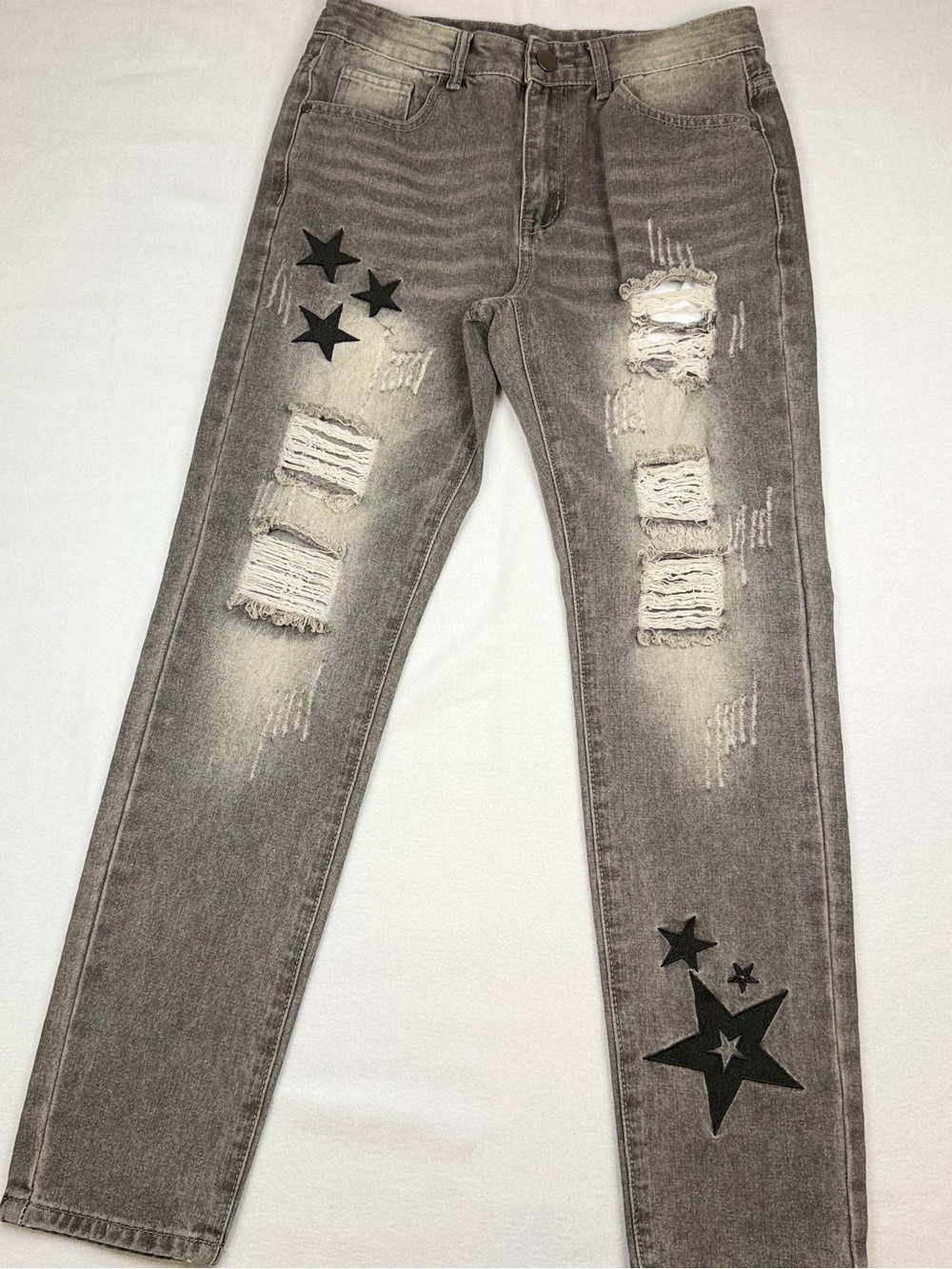 Slim Straight Gray Distressed Jeans with Star Appliqués